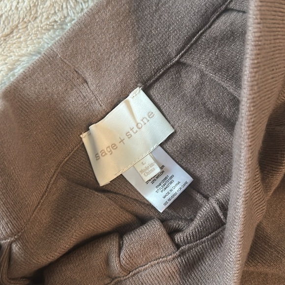 Women's Brown Knit Set - Picture 5 of 6